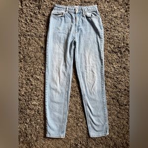 Urban Outfitters BDG Size 26 Womens distressed jeans - damaged